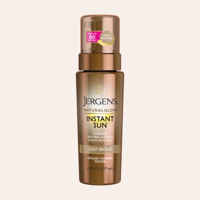 Editorial product illustration for Jergens Natural Glow Instant Sun Body Mousse.